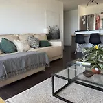 A Modern Paradise By The Seaside